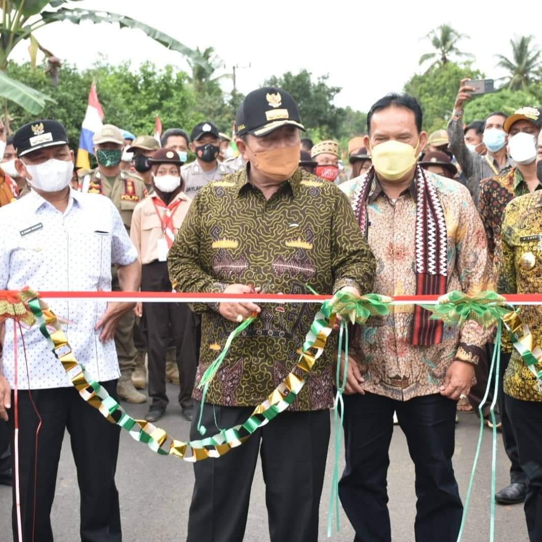 Image Jalan Simpang Pugung-Jabung Mulus, Gubernur Lampung Minta Laporkan Kendaraan Lewati Kapasitas