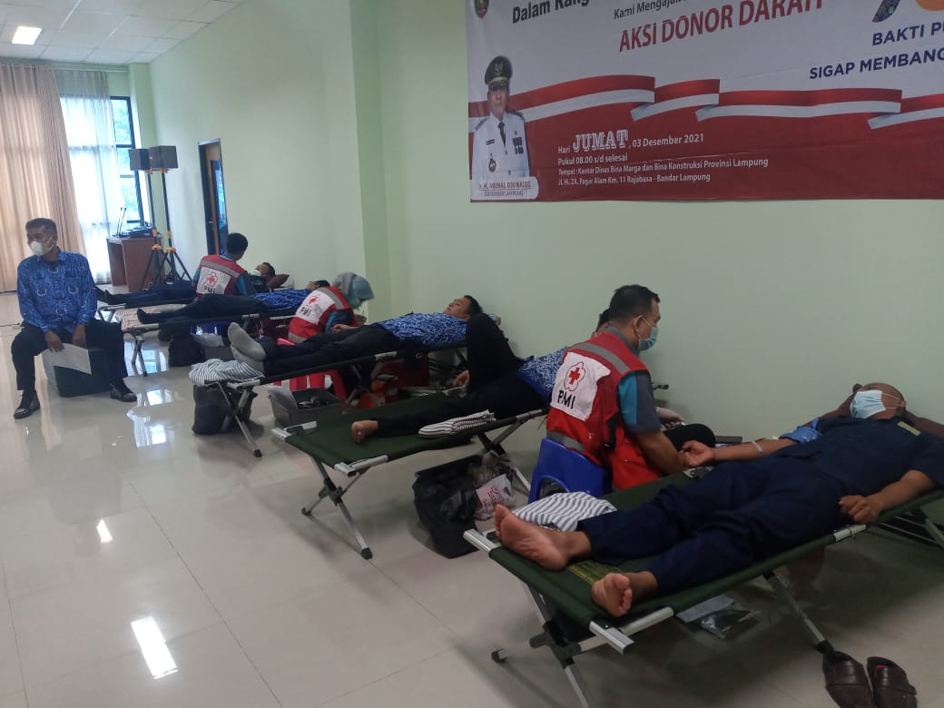 Image Hari Bakti PU ke 76, Dinas BMBK Lampung Gelar Upacara dan Baksos Donor Darah